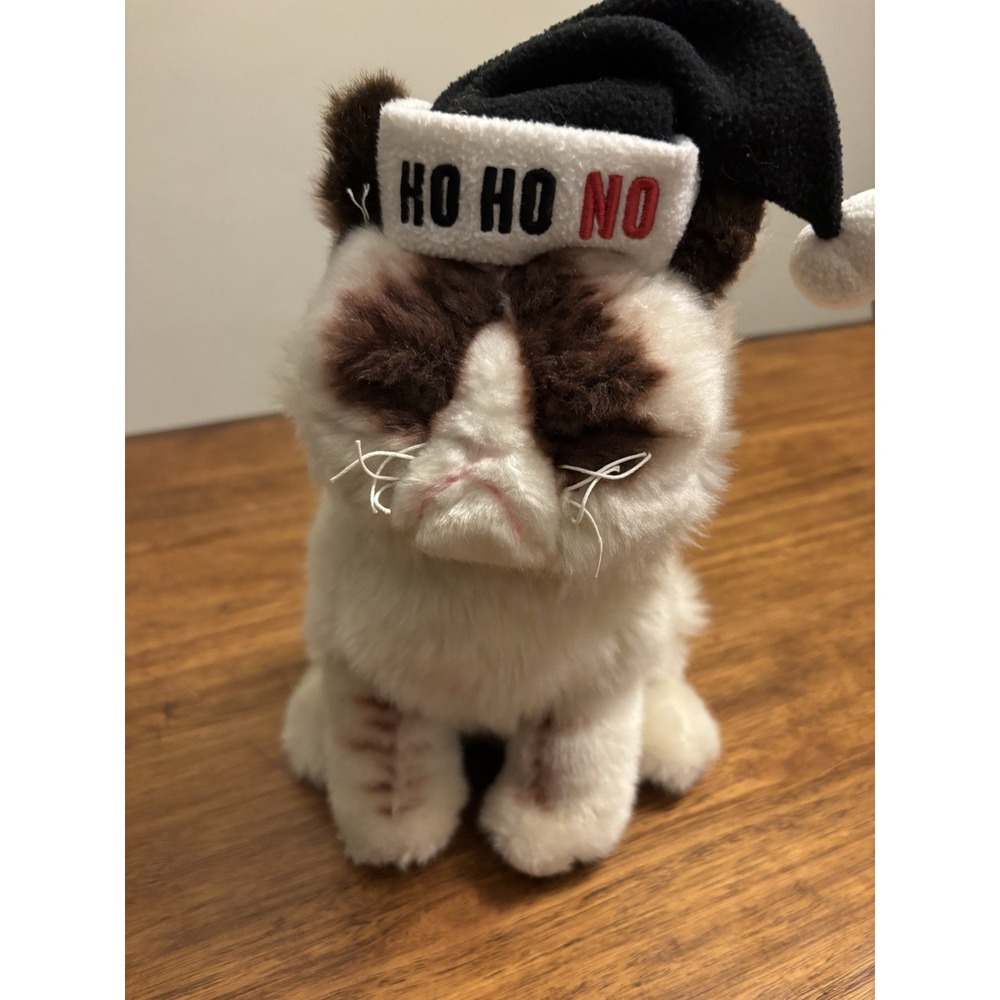 Gund Grumpy Cat Christmas Plush Ho Ho No Santa Hat 8 Inch